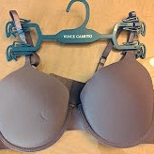 NWT - Vince Camuto Bra - 38C
